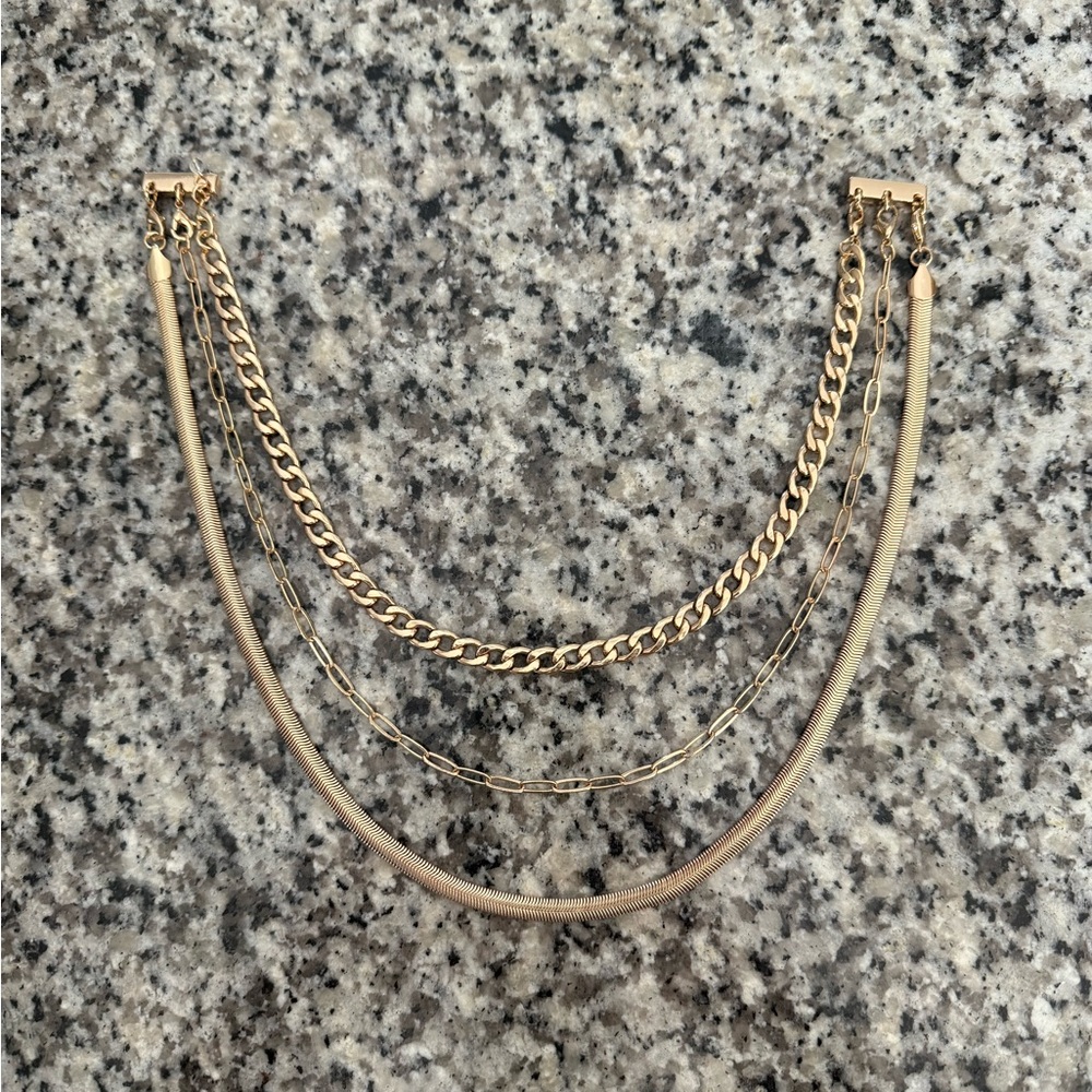 Elegant Gold Chain Necklace